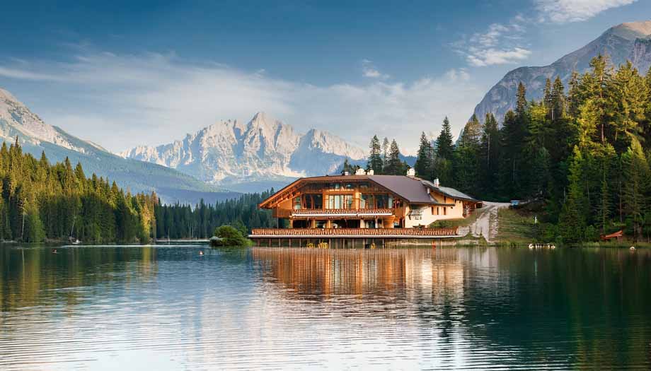 Kleine Seen mit tollen Hotels