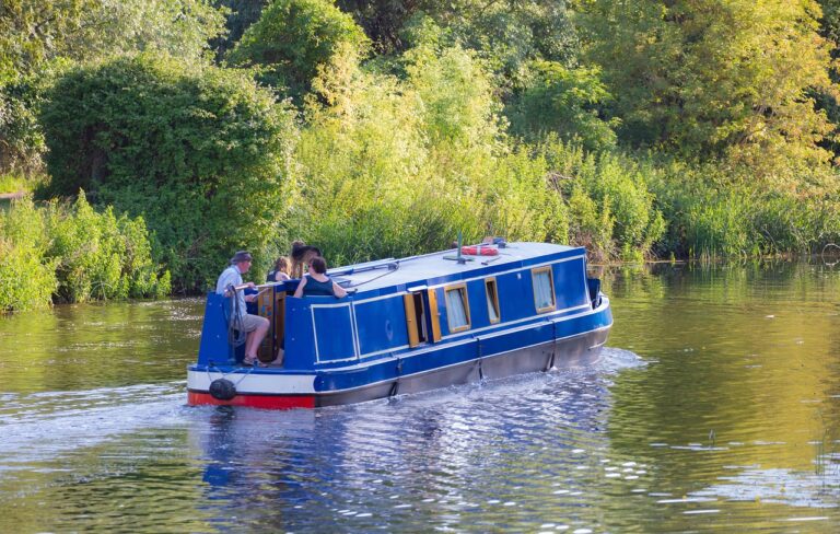 Familienurlaub am Hausboot