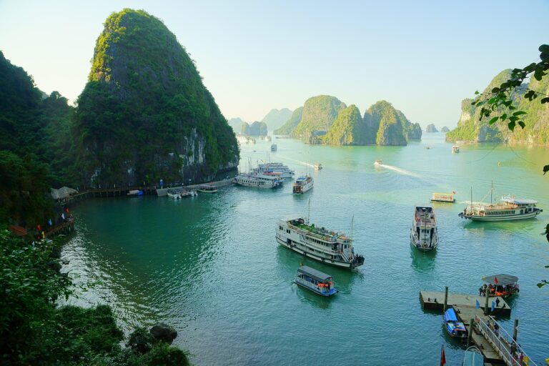 Wassersport-Abenteuer in der Halong-Bucht
